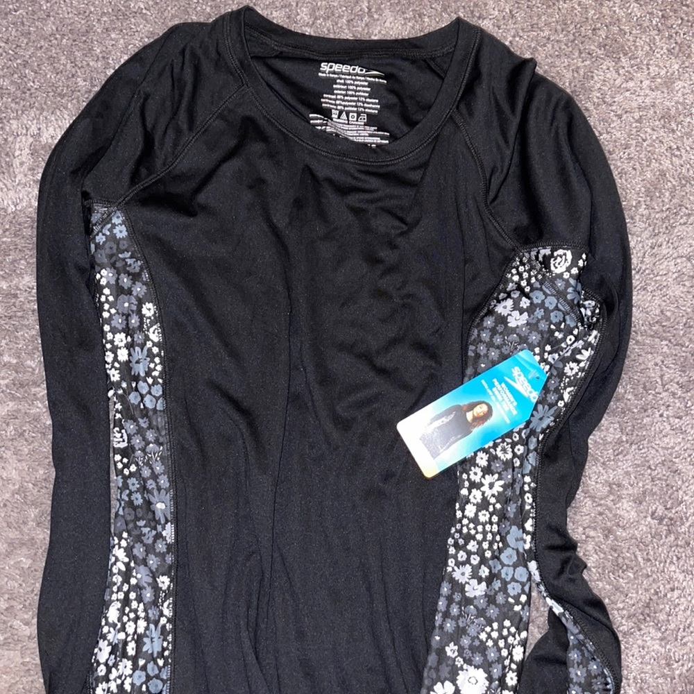 Women’s performance swim tee